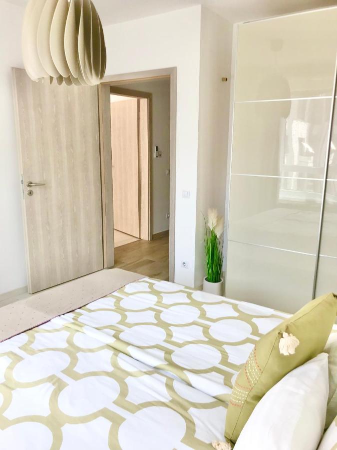 Elizabeth Garden Premium Apartment Kecskemét Extérieur photo